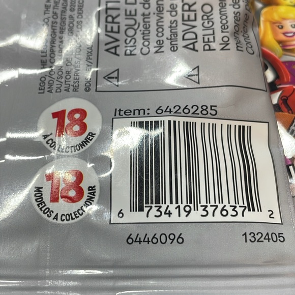 Lego Disney 100 The Queen - Picture 6 of 6